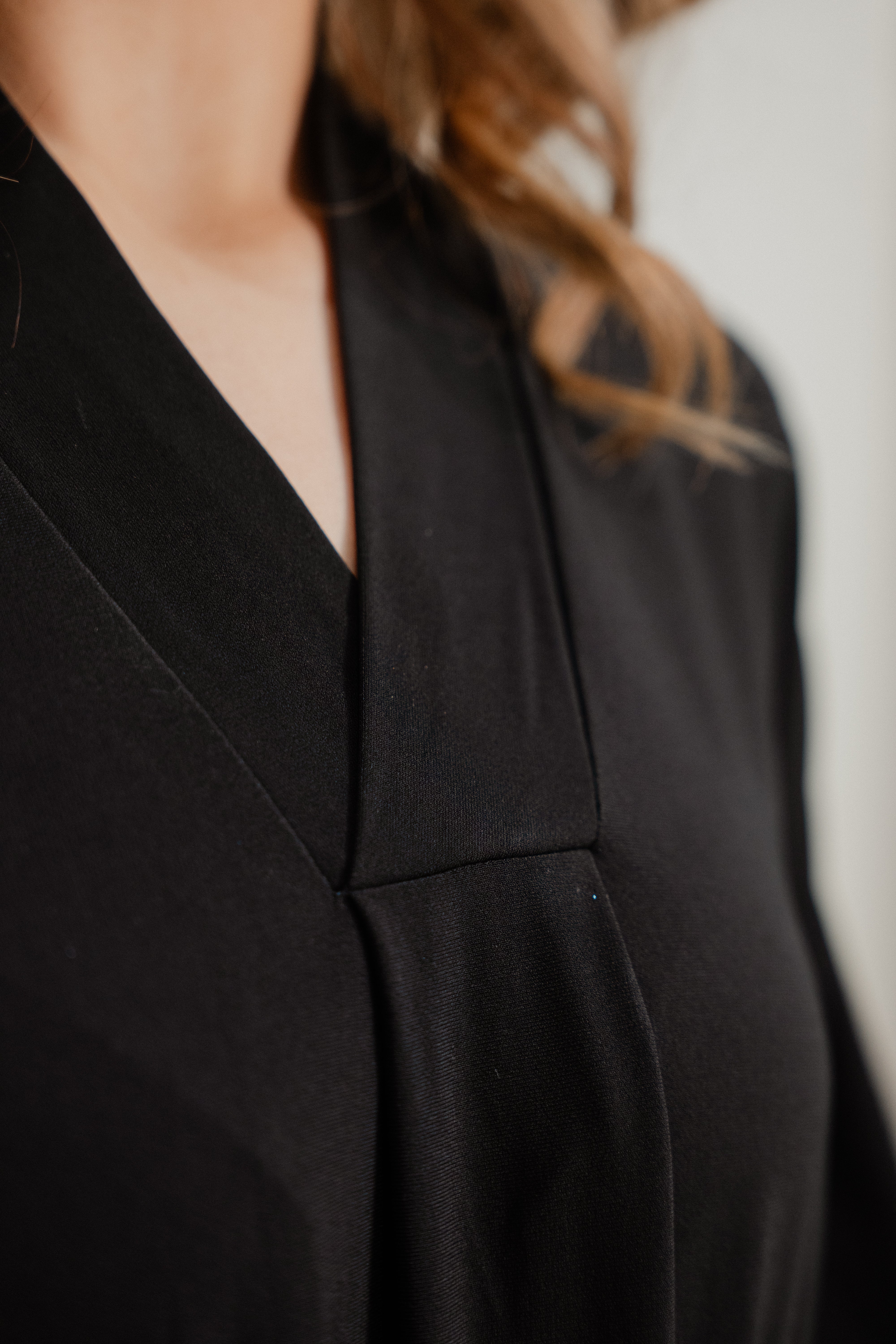 Black Abaya – Élégance Kandora Luxury Homewear